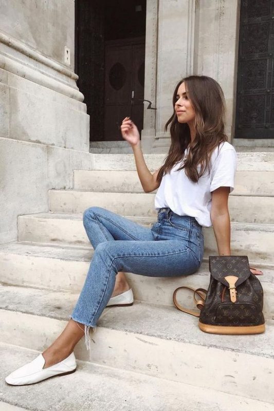 5 dicas para dar um up no seu look de blusa branca com jeans - Fixbitt
